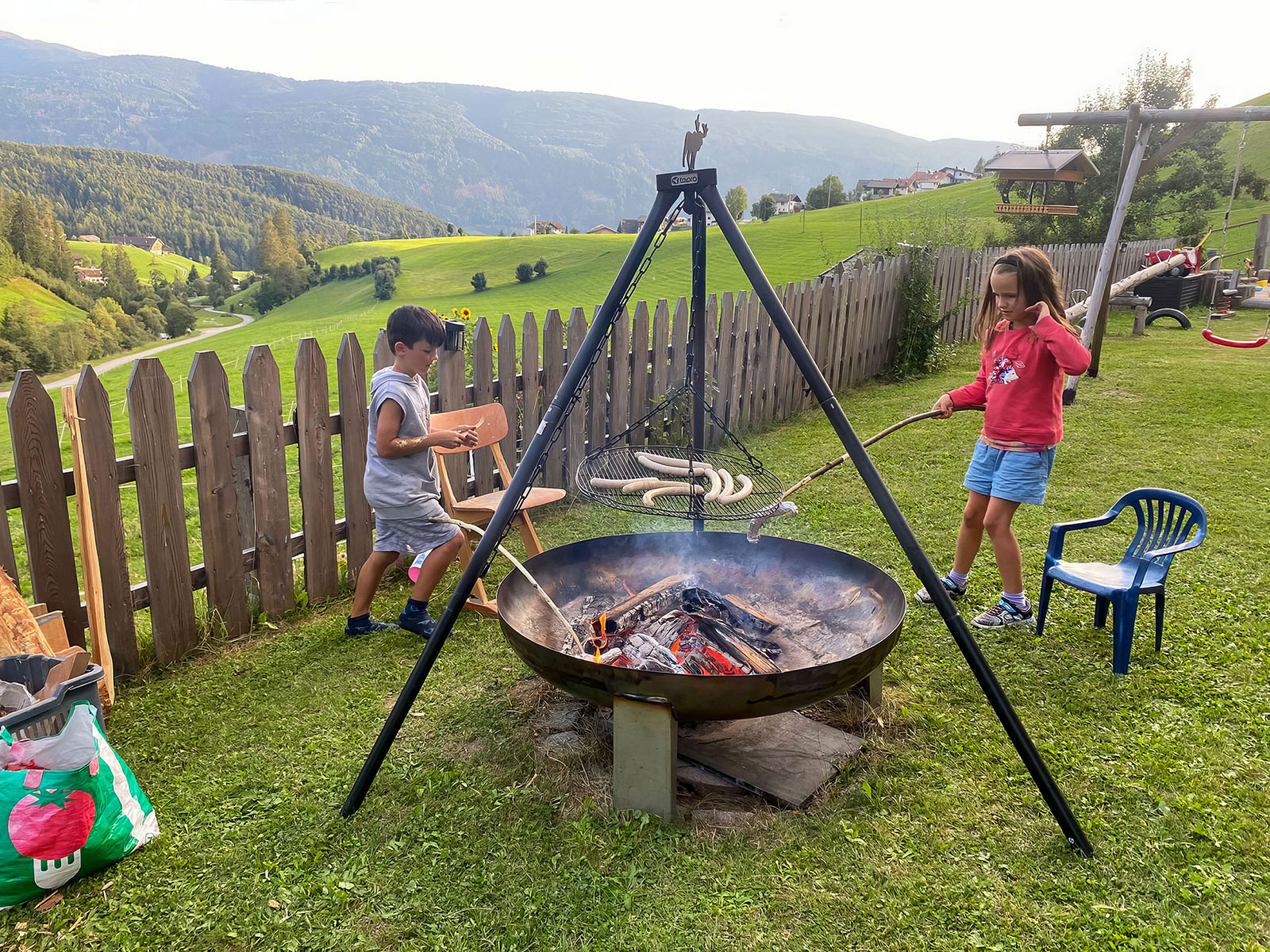 Lagerfeuerstelle zum kochen im Freien